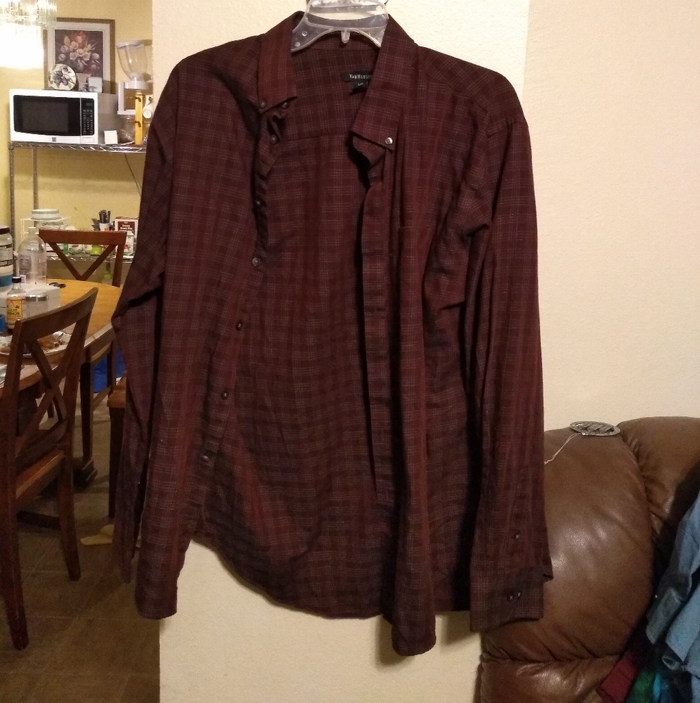 Maroon button up - Picture 3 of 3